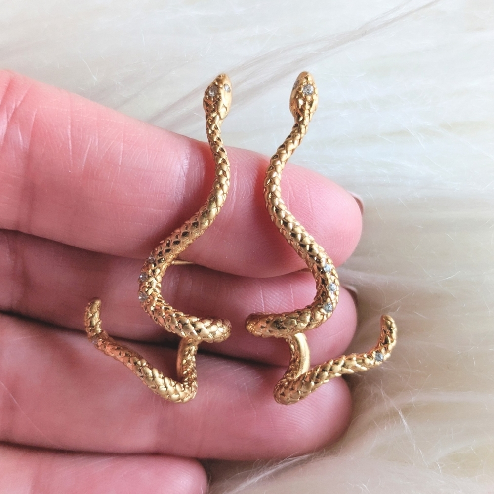 Kendra Scott Phoenix Ear Climber vintage gold